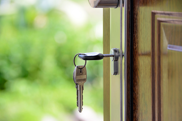 A2B Locks are able to provide local locksmiths in Mole Valley to repair your broken locks. 